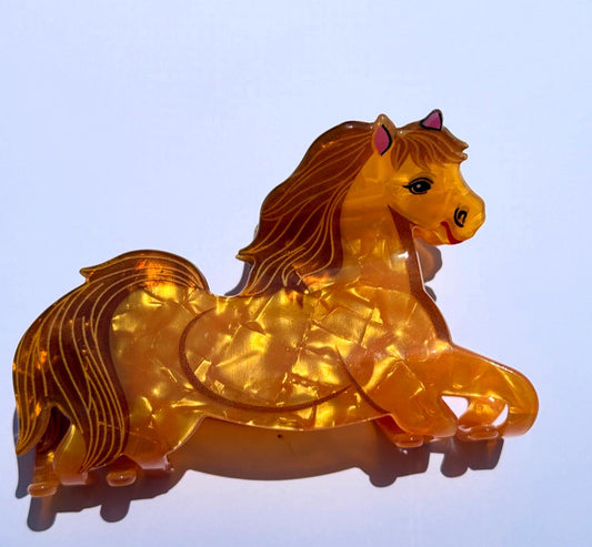 Magic Horse Hair Claw Clip